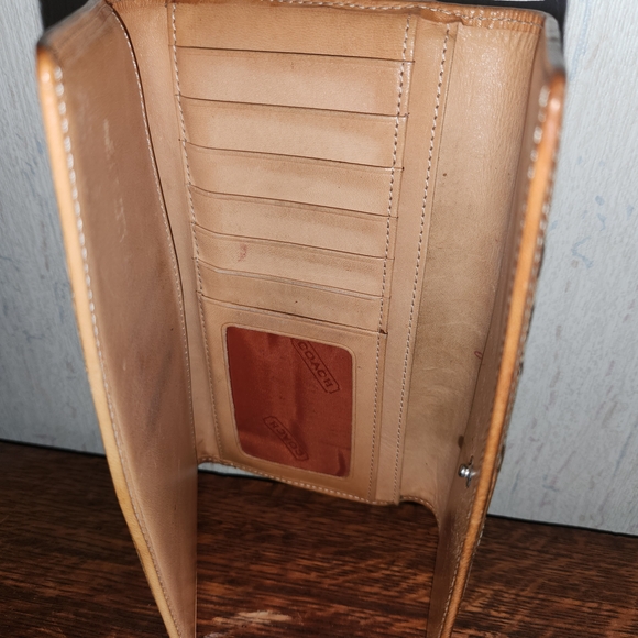 Coach Wallet and Beaded Bracelet BUNDLE - Picture 2 of 4